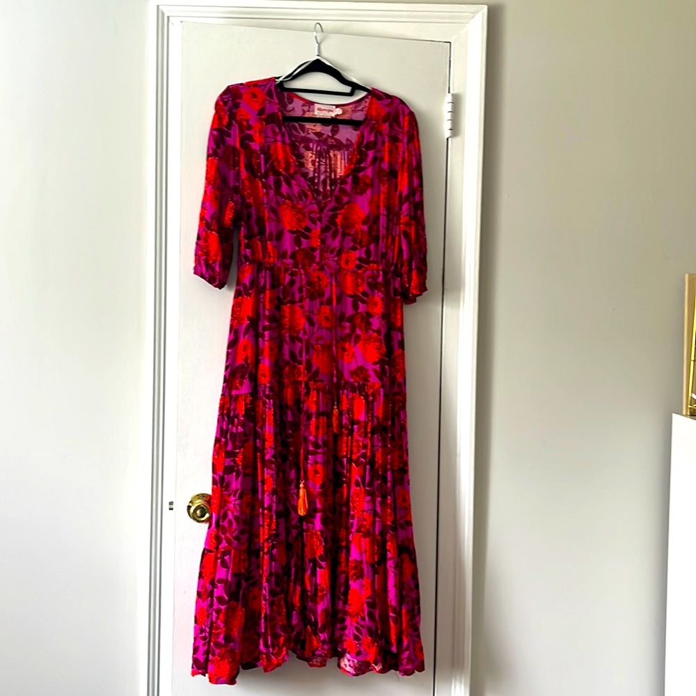 Showpo floral maxi dress with sleeves pink worn once